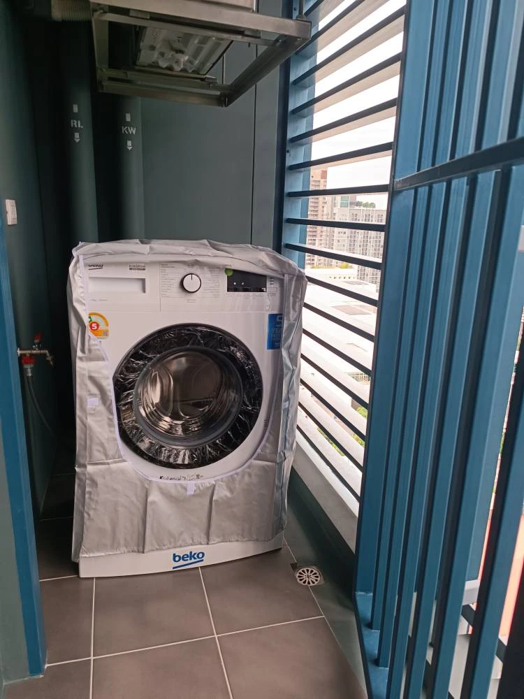 For rent: XT PHAYATHAI, 26th floor, very high, balcony facing north, not hot sun, good quality electrical appliances and appliances, fully furnished,