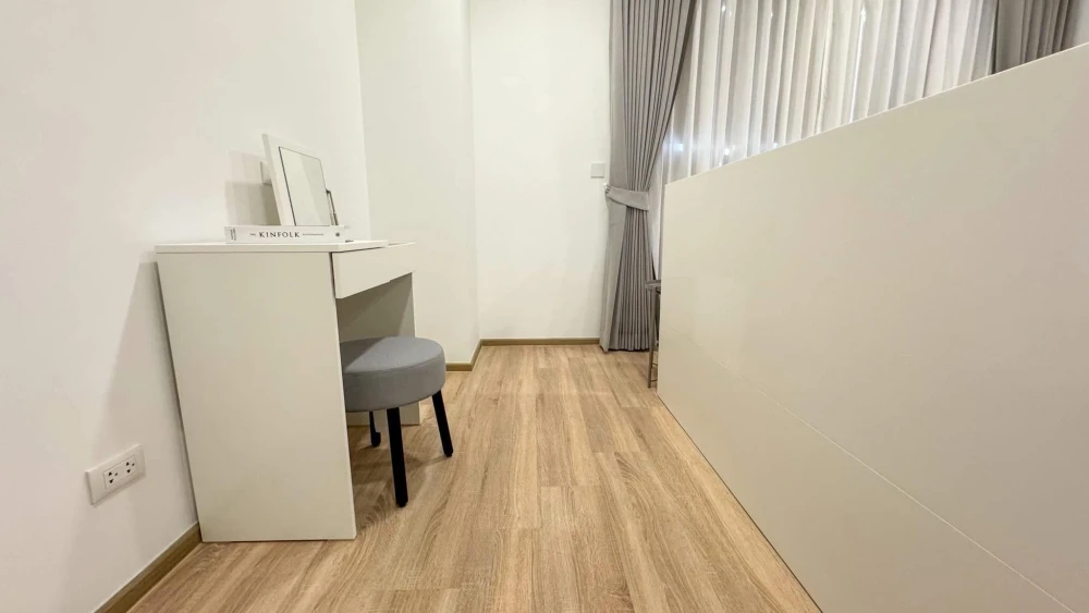 For rent: XT PHAYATHAI, 9th floor, Baiyoke building view, bright and comfortable room, fully furnished, complete electrical appliances, ready to move