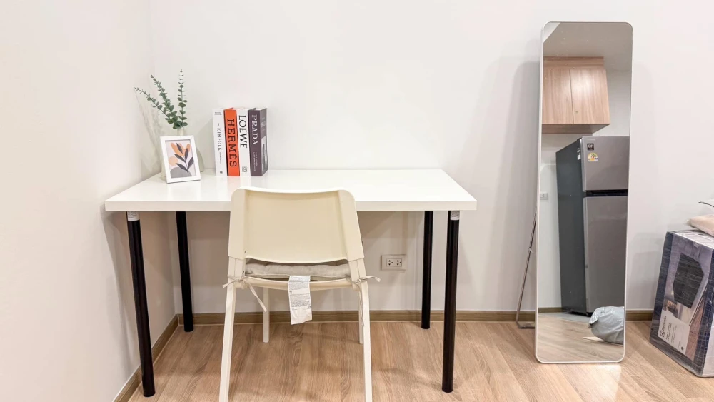For rent: XT PHAYATHAI, 9th floor, Baiyoke building view, bright and comfortable room, fully furnished, complete electrical appliances, ready to move