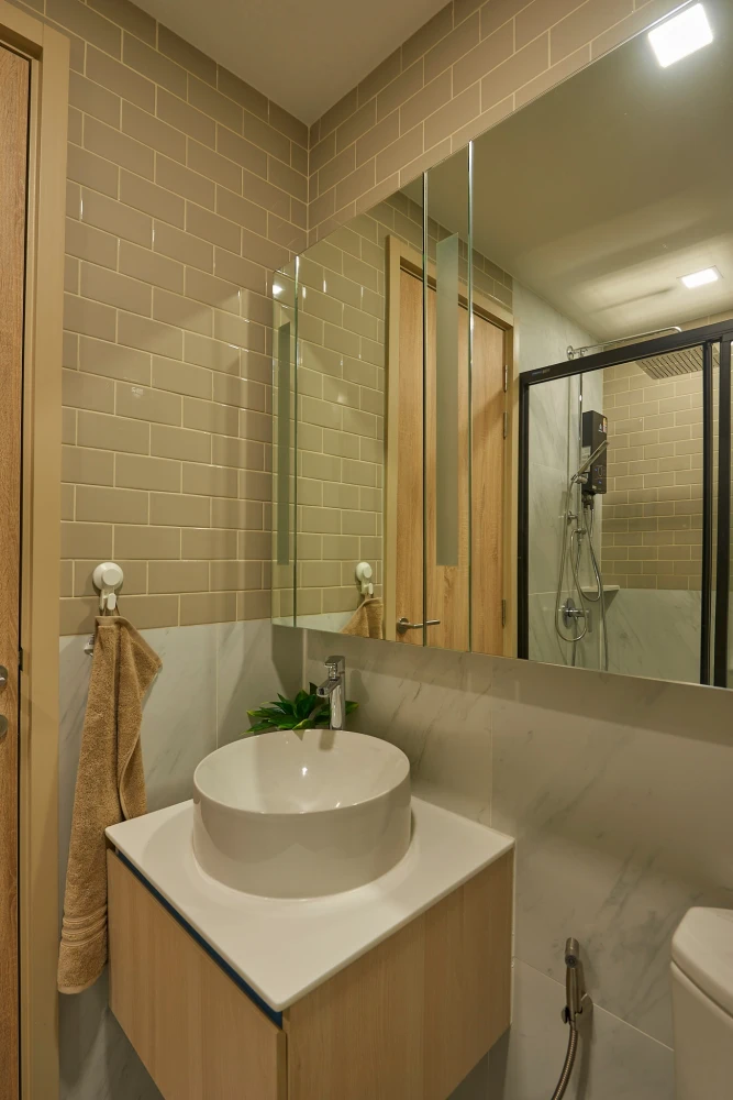 XT Phayathai for rent. Minimalist and warm style, ready to move in with a modern feel. Don't miss out!