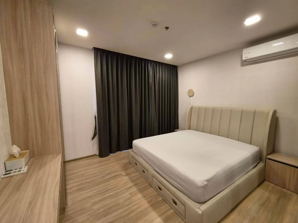 XT Phayathai for rent. Spacious room with ample living space and complete amenities. Don't miss out! images