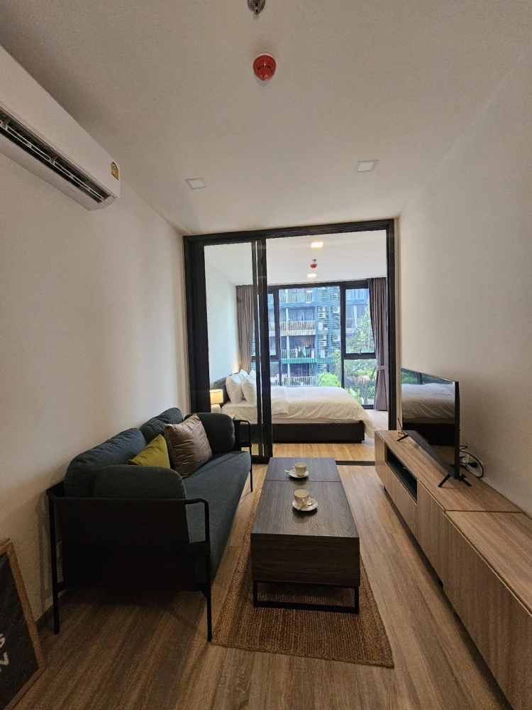 For rent: XT Phayathai, a nice room on the 17th floor, good location, beautiful view, fully furnished. With such a good deal,what are you waiting for?