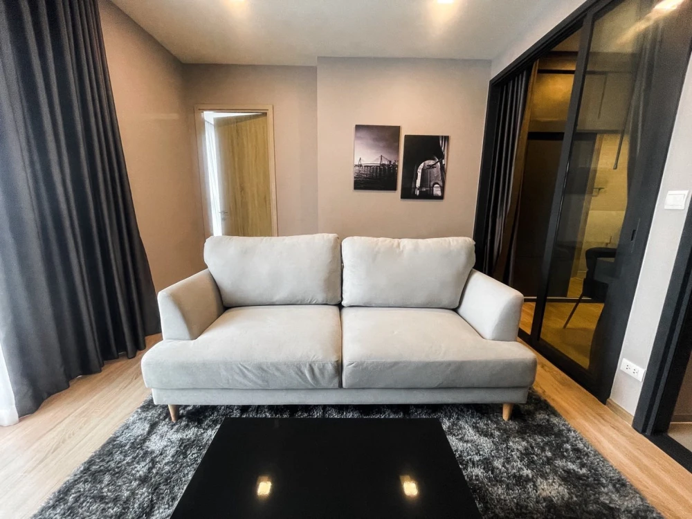 XT Phayathai for rent, a nice room, decorated in a cool theme, good location, comes with complete furniture and appliances. Reserve now!