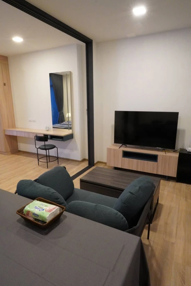 For rent: XT Phayathai. A comfortable and spacious apartment in a great location with convenient transportation. Don't miss out!