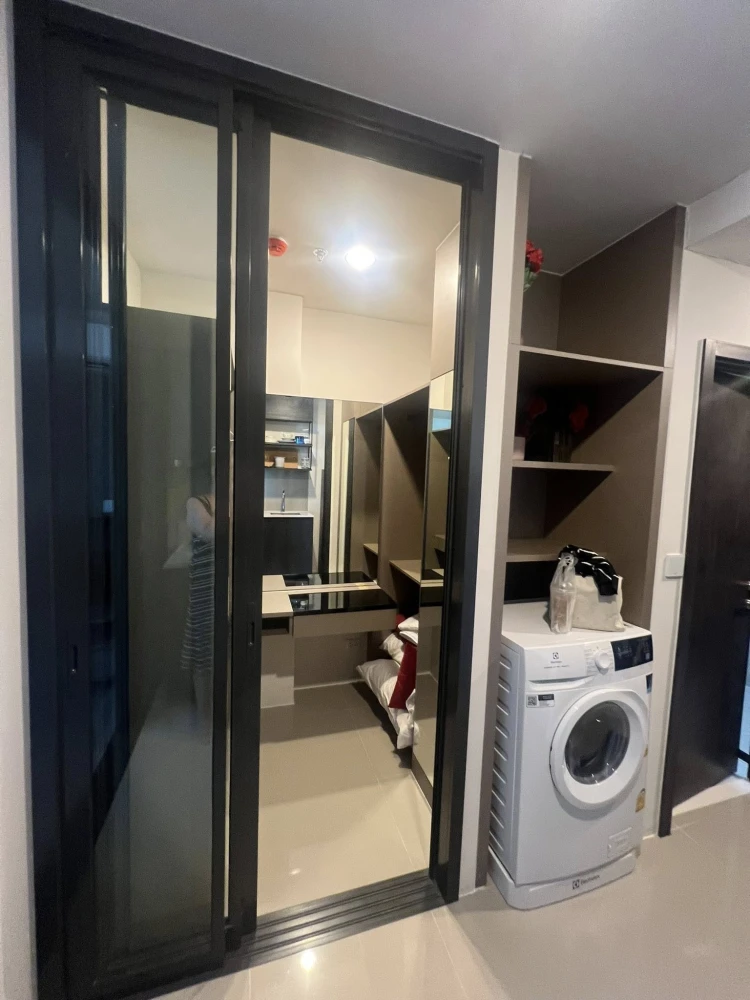 XT Huai Khwang for rent, 25th floor, corner unit, beautiful view, fully furnished. Book now before it's too late!