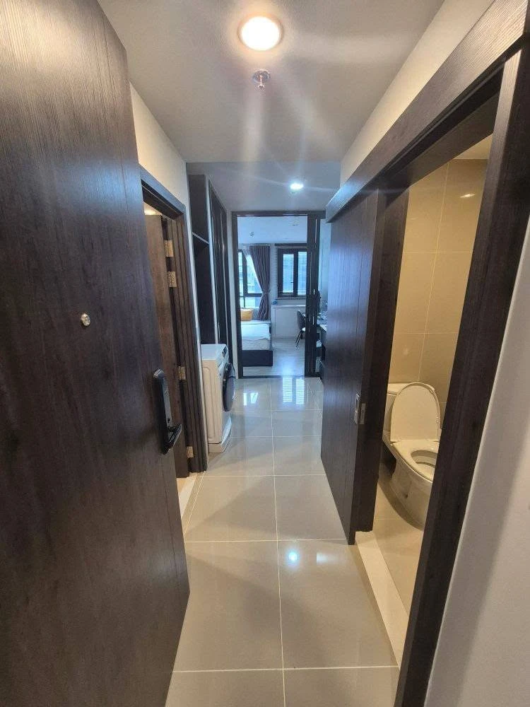 For rent XT Huai Khwang, spacious room, comes with a lot of usable space, very good price, hurry up and reserve now, don't miss out.