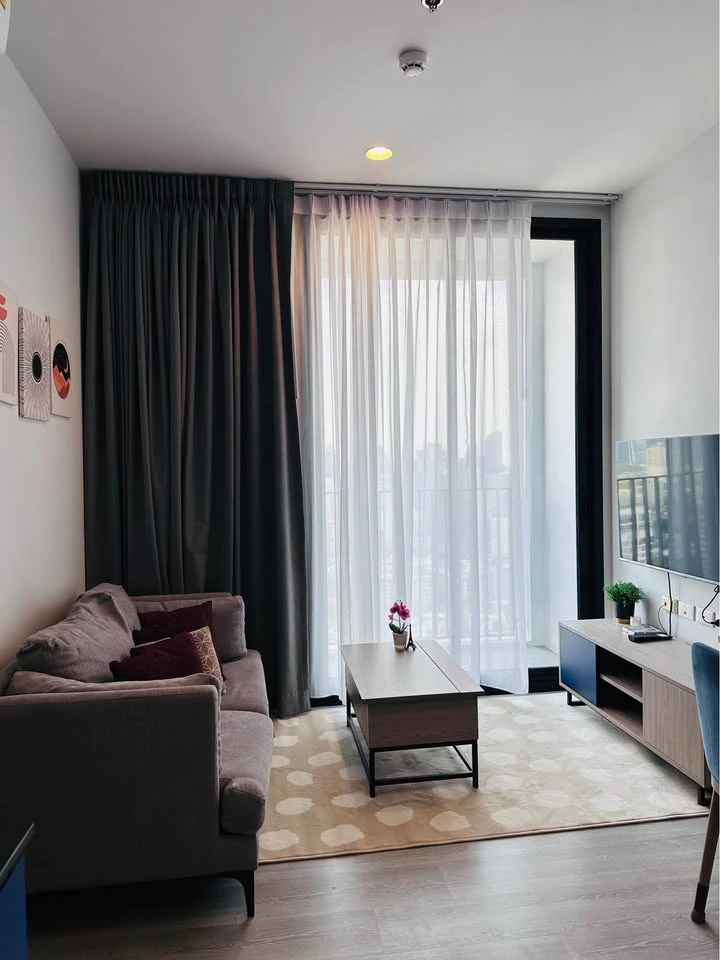 For rent XT Ekkamai, 33rd floor, very high, Thonglor-Ekkamai city view, fully furnished, ready to move in