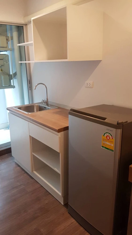 For rent: You 3 Condo @ Yak Kaset, a nice room, good location, fully furnished. If it's this good, what are you waiting for?