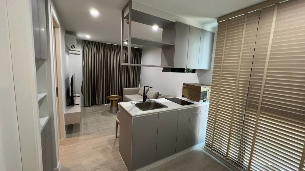 For Rent: Zelle Plus Sathorn-Ratchaphruek, 3rd floor unit, large usable area, fully furnished. Book now!