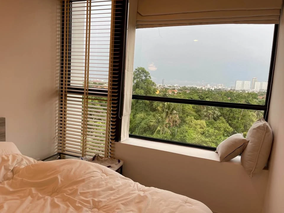 For rent: Zelle Rattanathibet, 7th floor, fully furnished room, ready to move in, just bring your bags, don't wait.