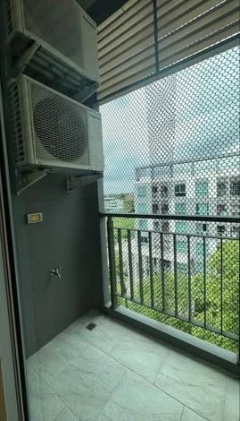 For rent: Zelle Salaya, 1 bedroom, 1 bathroom, fully furnished and equipped with electrical appliances. Just bring your bags and move in.