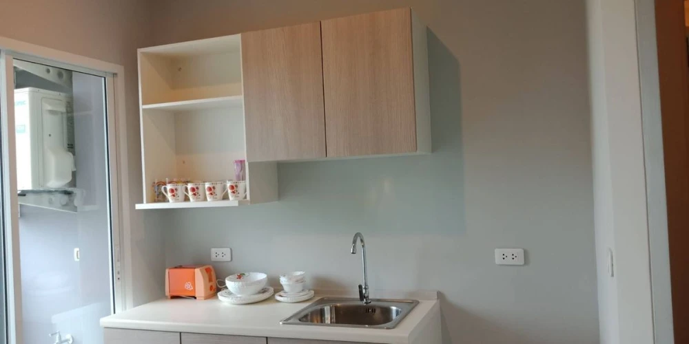 For rent: Zelle Salaya, 4th floor, fully furnished unit, ready to move in. Book now! Don't miss out!