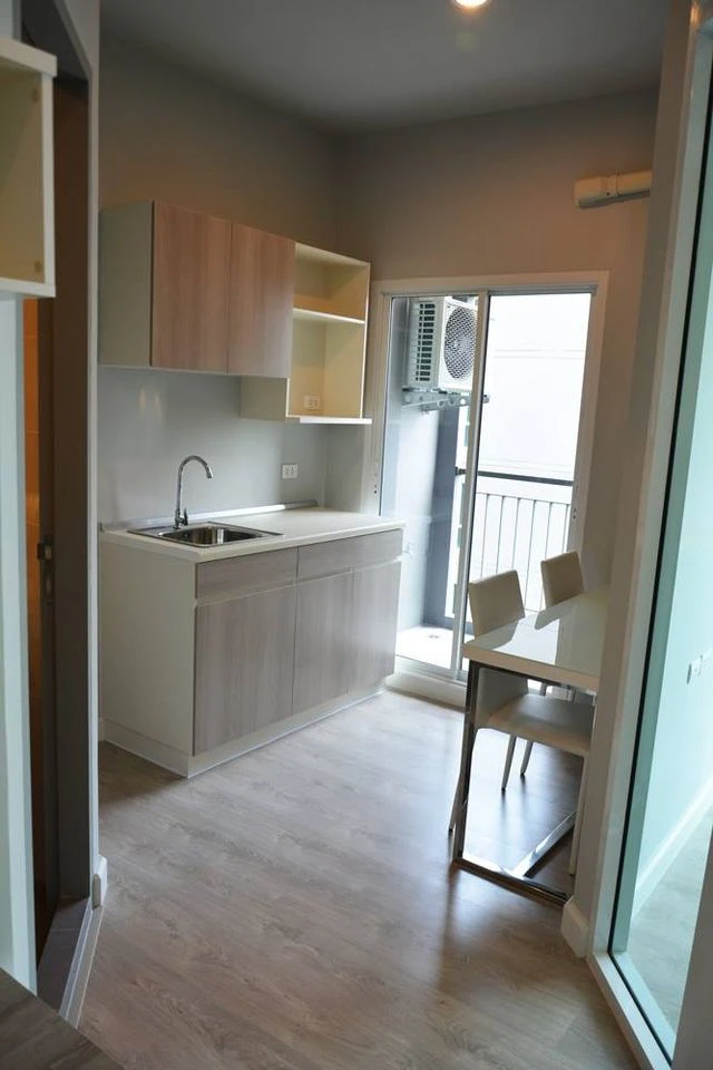 For rent: Zelle Salaya, 5th floor, fully furnished and equipped with electrical appliances. Reserve now, hurry!