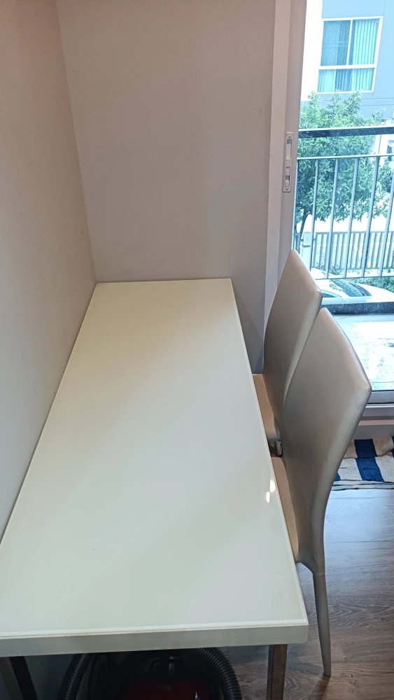 Zelle Salaya condo for rent. Ready to move in, fully furnished, affordable price. Book now!