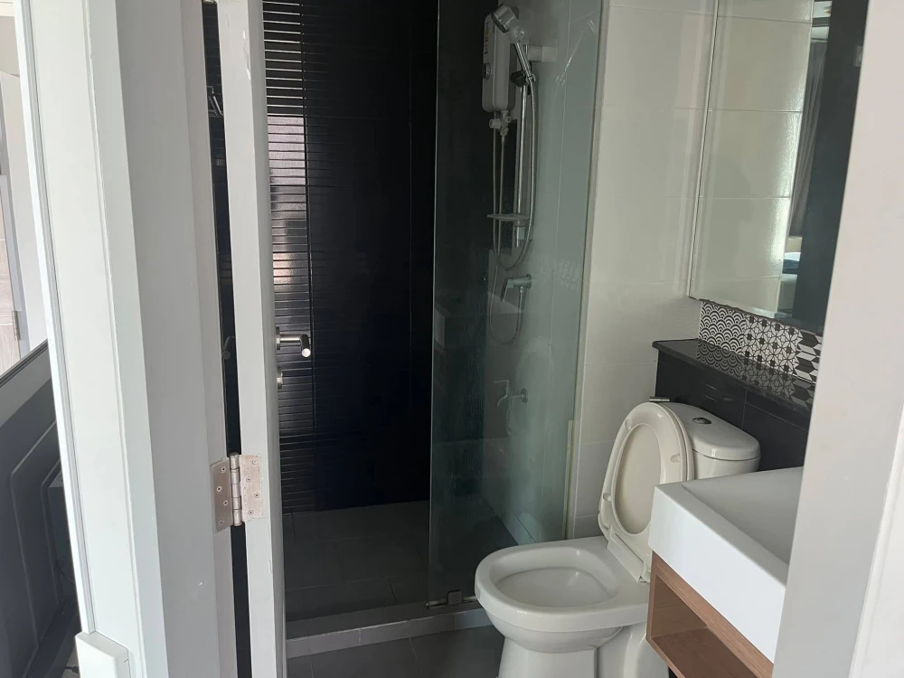 Zelle Salaya condo for rent. Ready to move in, fully furnished. Affordable price. Book now!