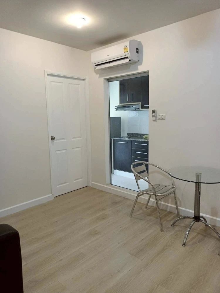 Zenith Place @ Huay Kwang for rent, 1 bedroom, 1 bathroom, fully furnished and equipped. Good like this, hurry and reserve now.