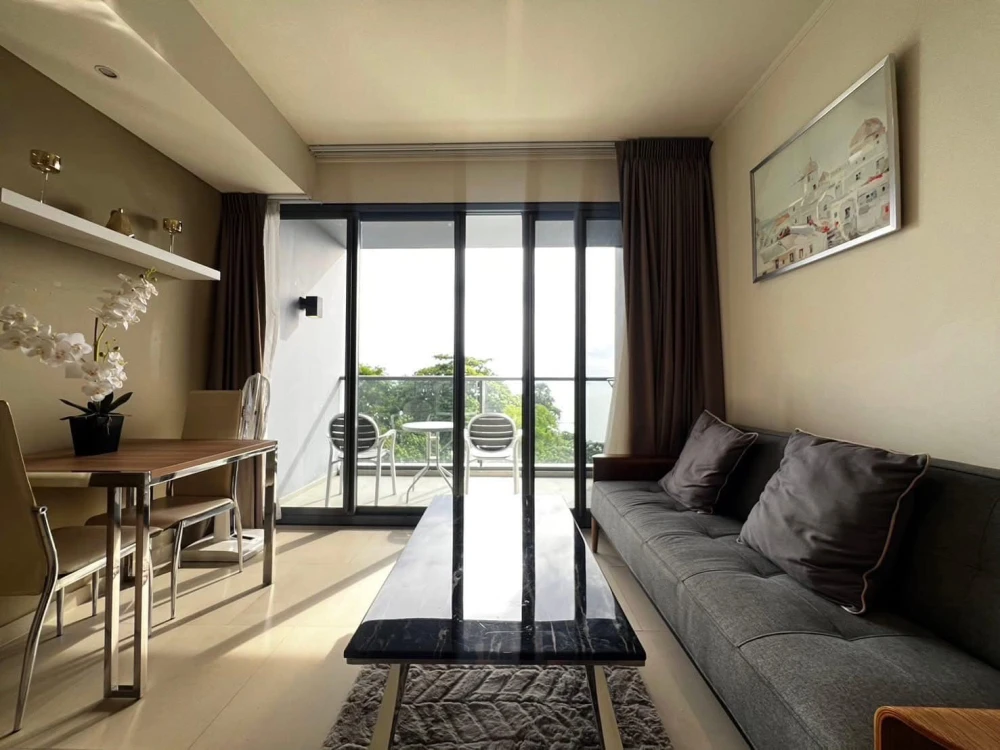 For rent Zire Wongamat 4th floor, fully furnished, book now, don't miss out.