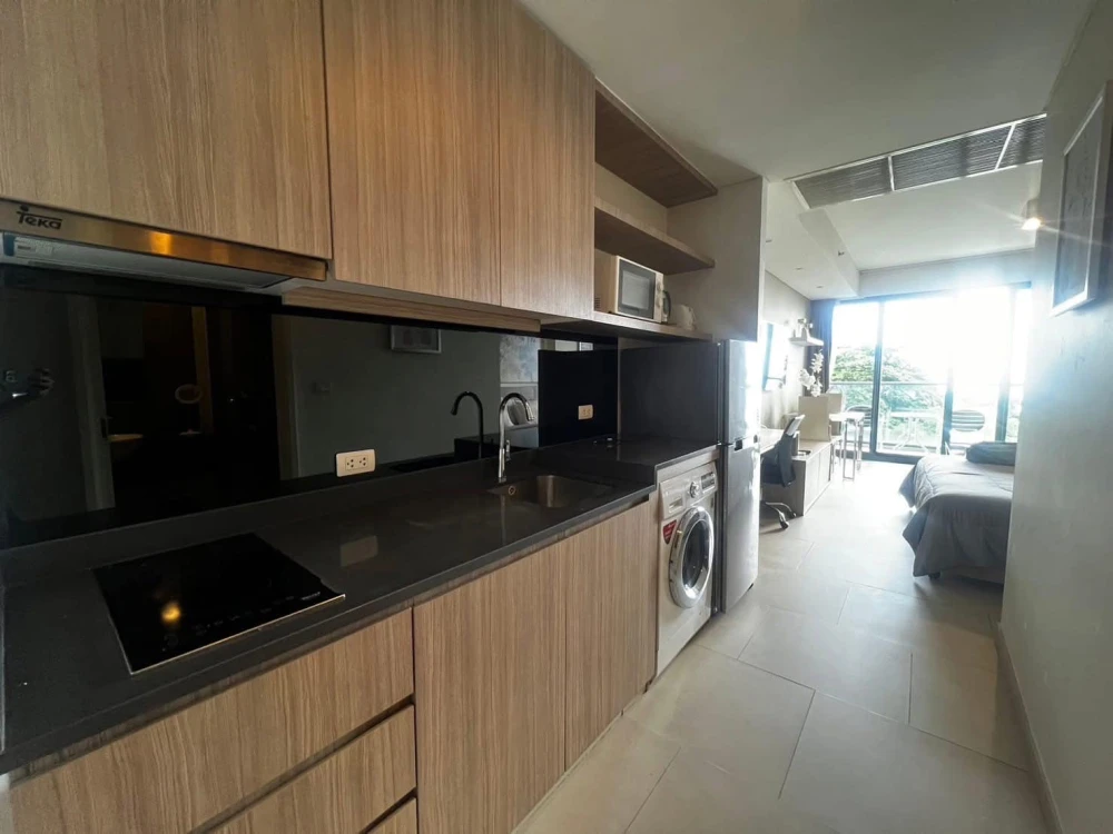 For rent Zire Wongamat 4th floor, fully furnished, book now, don't miss out.