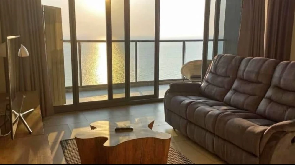 For rent: Zire Wongamat, spacious room, lots of usable space, good location, beautiful view, fully furnished, reserve now!