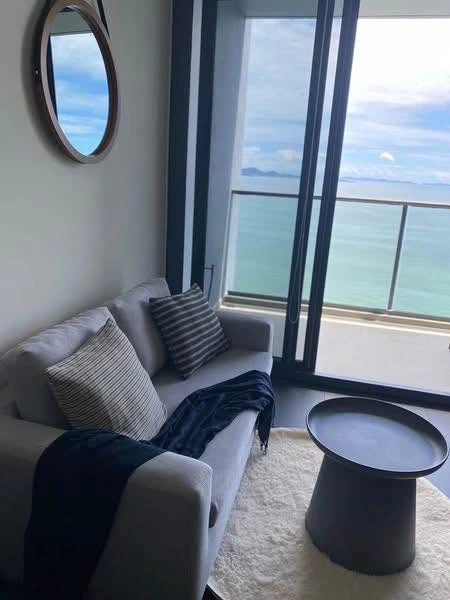 For rent: Zire Wongamat, fully furnished room in a prime location with stunning, unblocked sea views. Don't just look, book now!