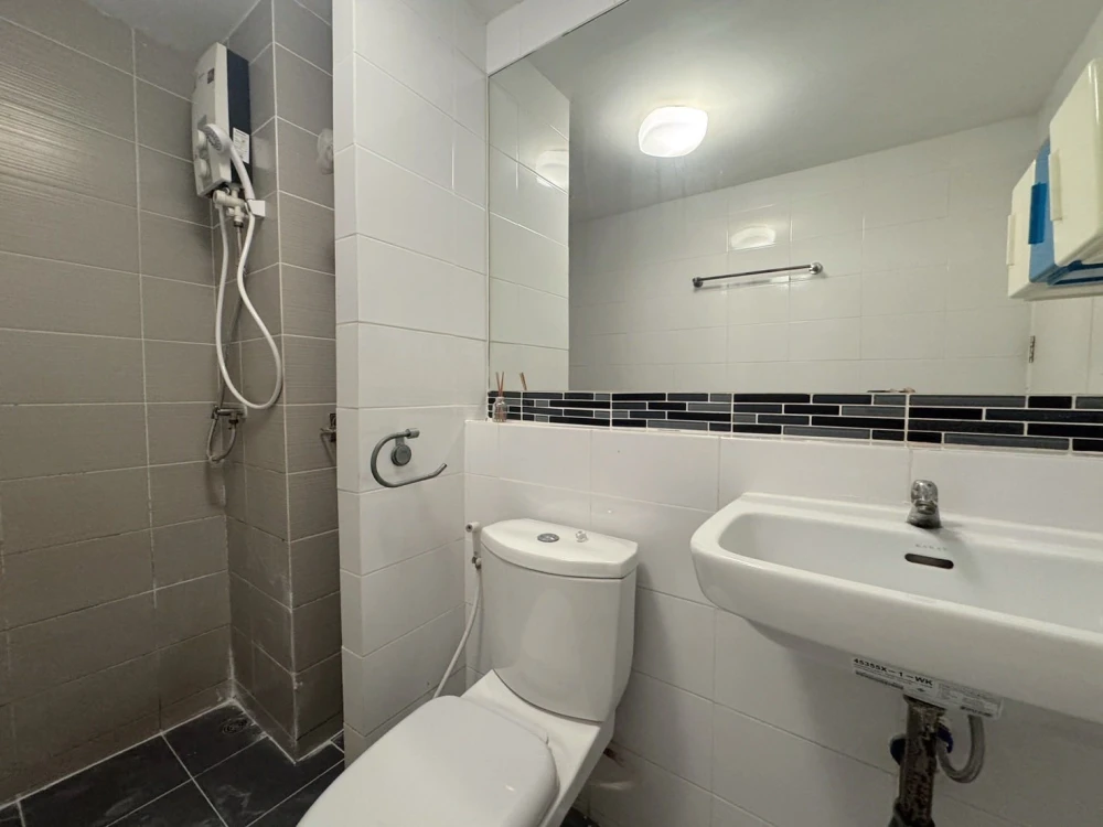 Zoom Condo Place for rent, duplex unit, fully furnished and ready to move in. Book now!