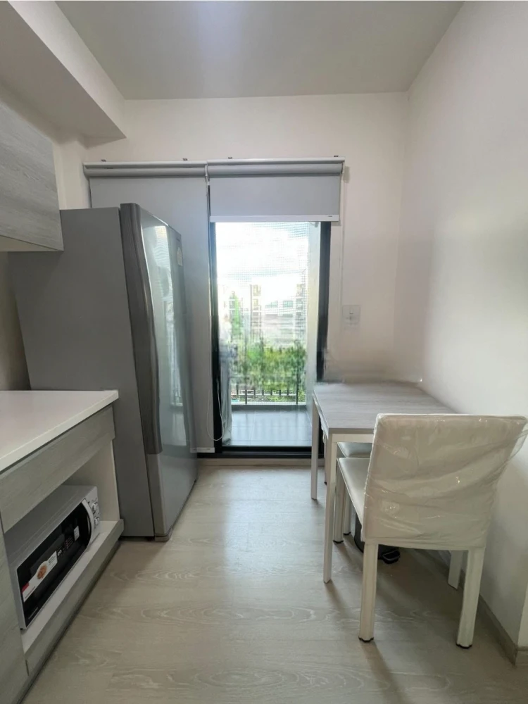 For rent: Greene Don Mueang-Songprapa, 7th floor, pool view, quiet atmosphere, suitable for living.