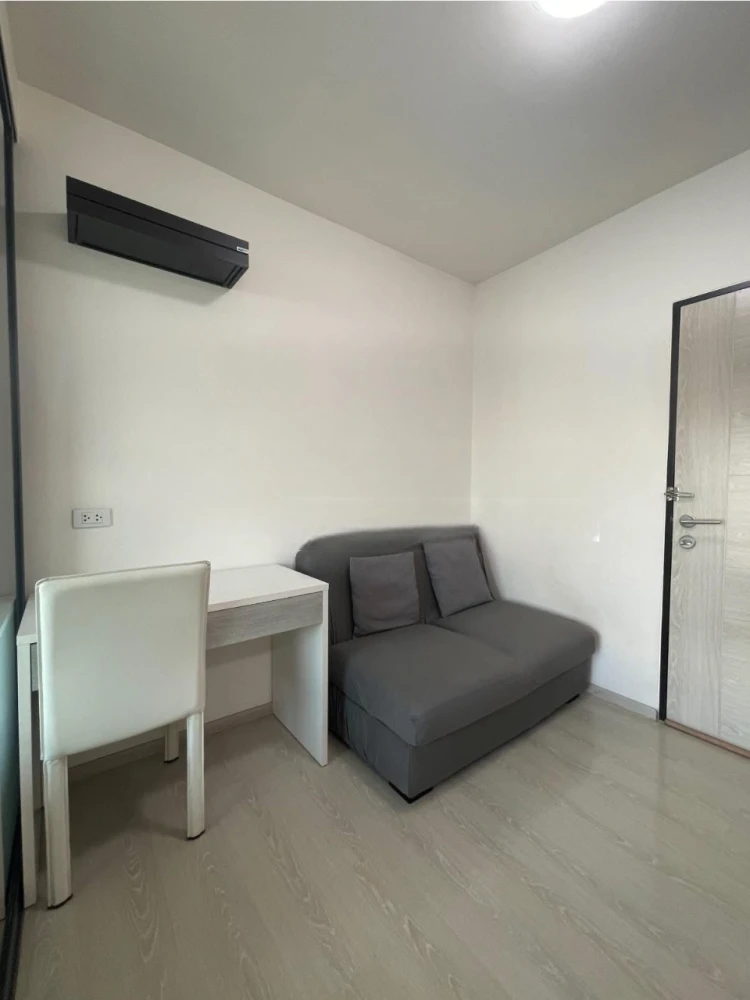 For rent: Greene Don Mueang-Songprapa, 7th floor, pool view, quiet atmosphere, suitable for living.