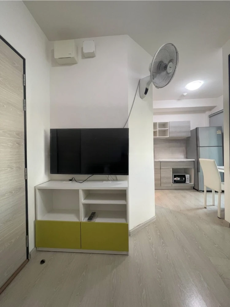 For rent: Greene Don Mueang-Songprapa, 7th floor, pool view, quiet atmosphere, suitable for living.