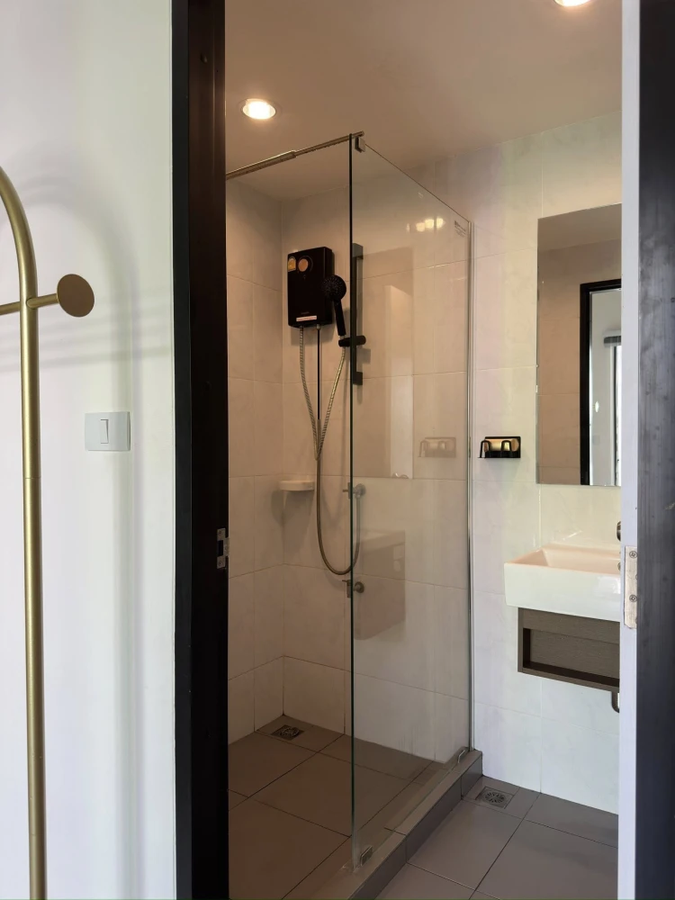 For rent: Greené Don Mueang-Songprapha. Convenient location with full amenities. Just bring your belongings and move in!
