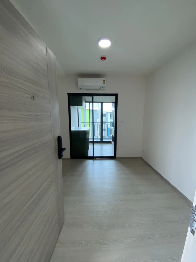 For rent: Greene Prime Don Mueang-Songprapa, 1 bedroom, 1 bathroom, 8th floor, comes with usable space. You must not miss it.