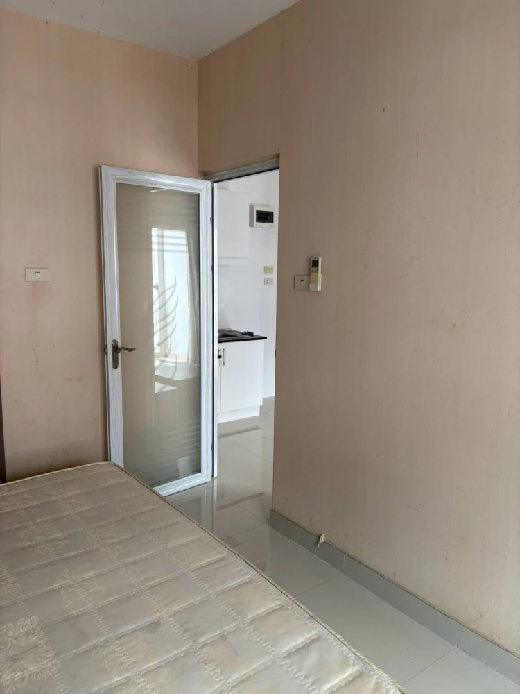 For rent and sale: CC Condominium 2, 1 bedroom, 1 bathroom, fully furnished, ready to move in.