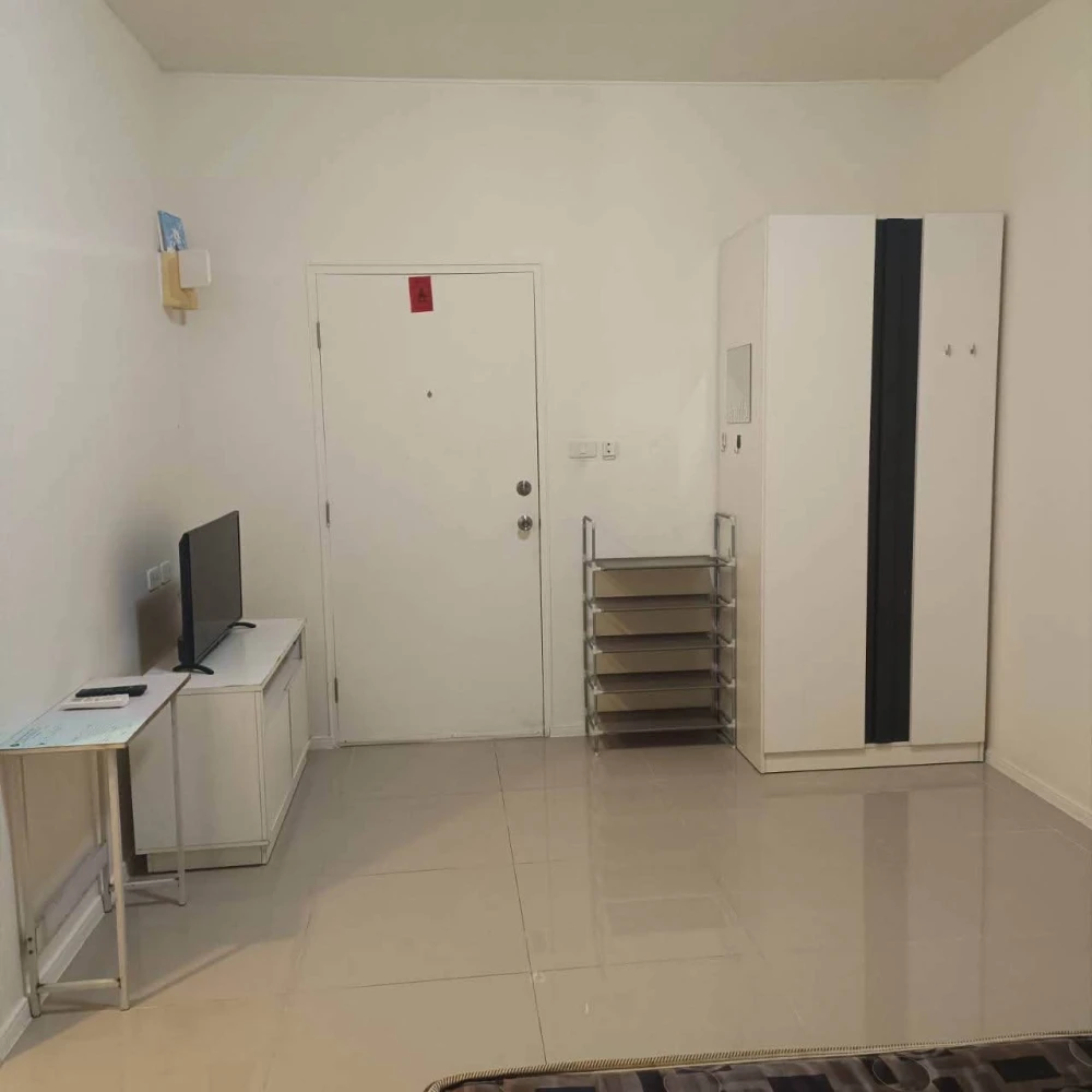 For rent or sale: Lumpini Condotown Chonburi - Sukhumvit, 1 bedroom, 1 bathroom. Comes with complete amenities. Don't miss out!