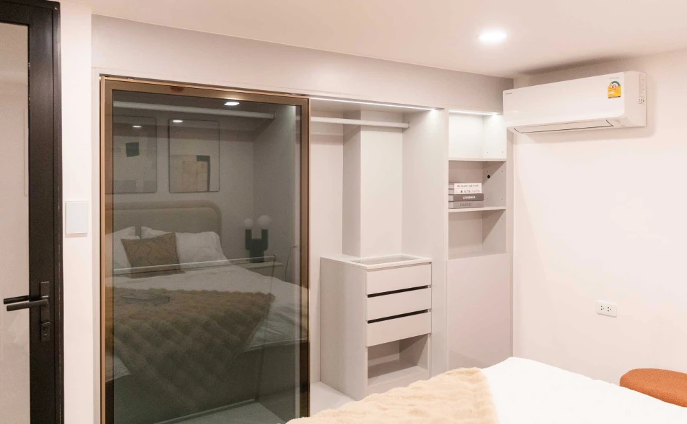 For rent and sale: So Origin Kaset Interchange, a lovely room with high, airy ceilings, a well-toned decor, and a beautiful view. Reserve now!