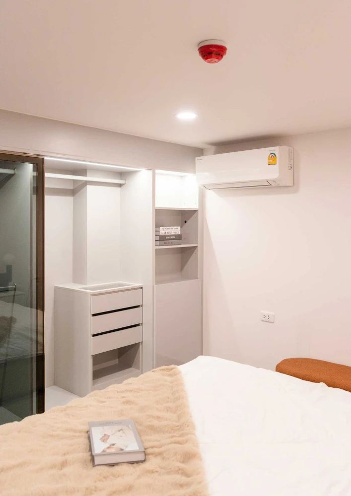 For rent and sale: So Origin Kaset Interchange, a lovely room with high, airy ceilings, a well-toned decor, and a beautiful view. Reserve now!