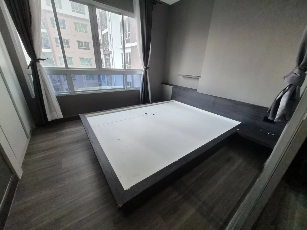 For rent or sale: The Trust Residence Pinklao, 1 bedroom, 1 bathroom. Great location, convenient transportation. Book now! images