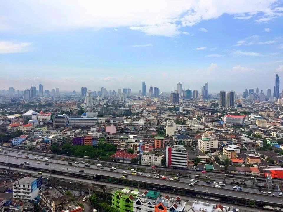 For rent or sale: The Trust Residence Ratchada-Rama 3. Nice rooms in a great location with spacious living areas. Book now!