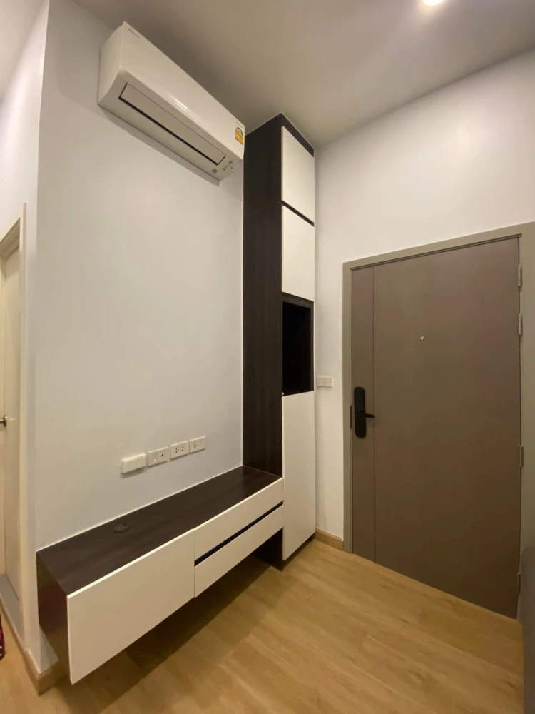 For rent or sell: Condo Origin Plug & Play Ramintra, corner room with privacy, good price, book now, don't miss out.