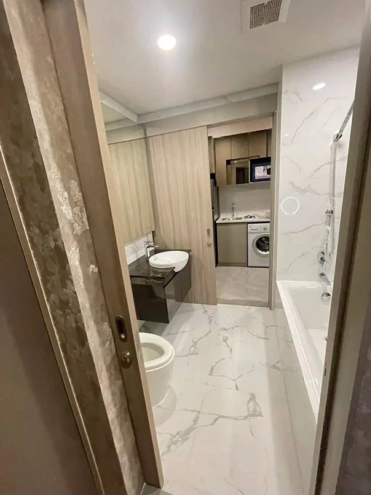 For rent: Cloud Thonglor-Phetchaburi, fully furnished + electrical appliances, beautiful wallpaper throughout the room, must book.