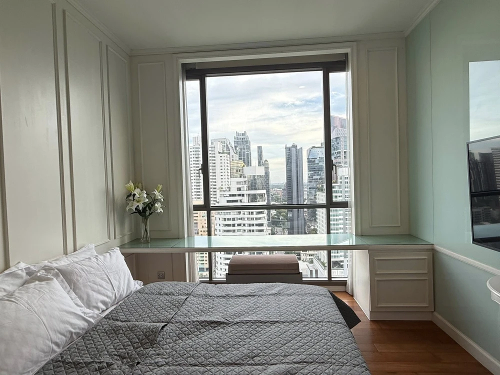For rent: Quattro by Sansiri, 2 bedrooms. A lovely unit, fully furnished. Book now!