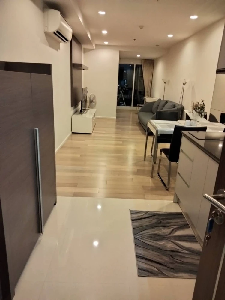 For rent!! Condo 15 Sukhumvit Residence, 12th floor, beautiful room, high floor, fully furnished, move in now!!