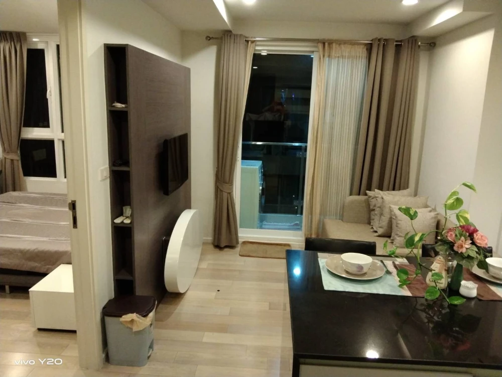 For rent!! Condo 15 Sukhumvit Residence, 8th floor, beautifully decorated, fully furnished, don't miss it, hurry up and book now!!