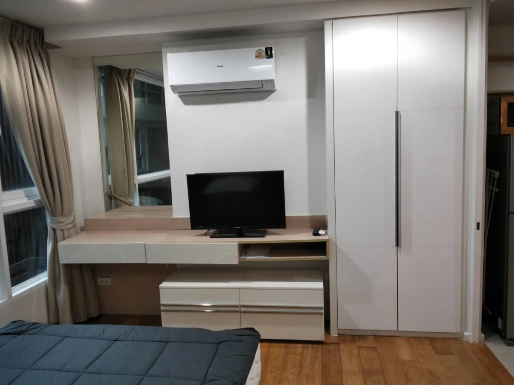 Condo for rent 15 Sukhumvit Residences, beautiful room, ready to move in.