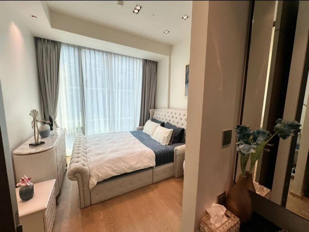 For rent!! Condo 28 Chidlom, 16th floor, beautiful condo, luxuriously decorated, fully furnished, ready to move in. Don't miss it!!