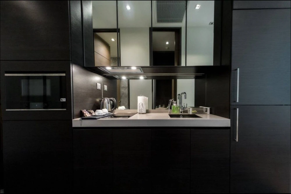 For rent!! Condo 28 Chidlom, 16th floor, beautiful condo, luxuriously decorated, fully furnished, ready to move in. Don't miss it!!