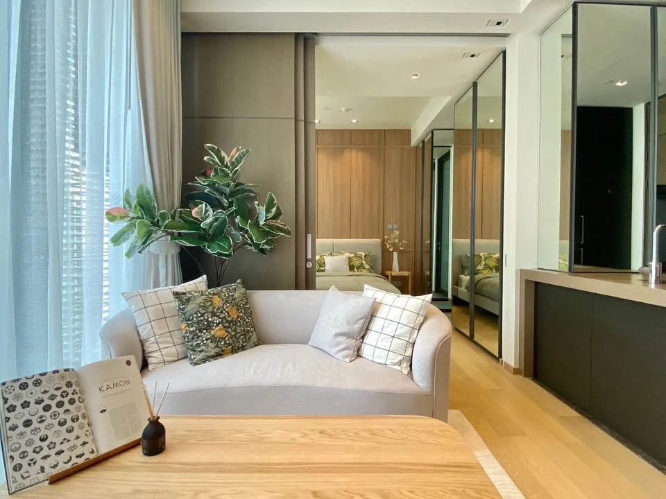 For rent!! Condo 28 Chidlom, 17th floor, The Villa building, fully furnished, ready to move in, hurry up and book now!!