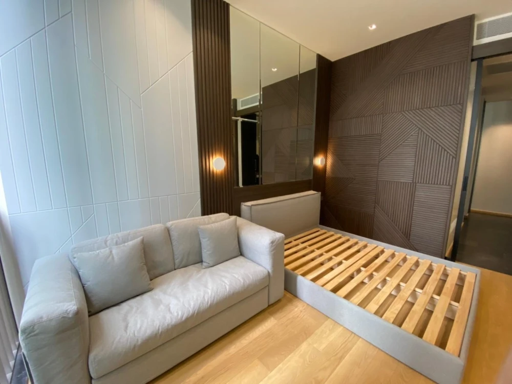 For rent!! Condo 28 Chidlom, 3rd floor, luxury condo, beautiful room, fully furnished, ready to move in, don't miss it!!