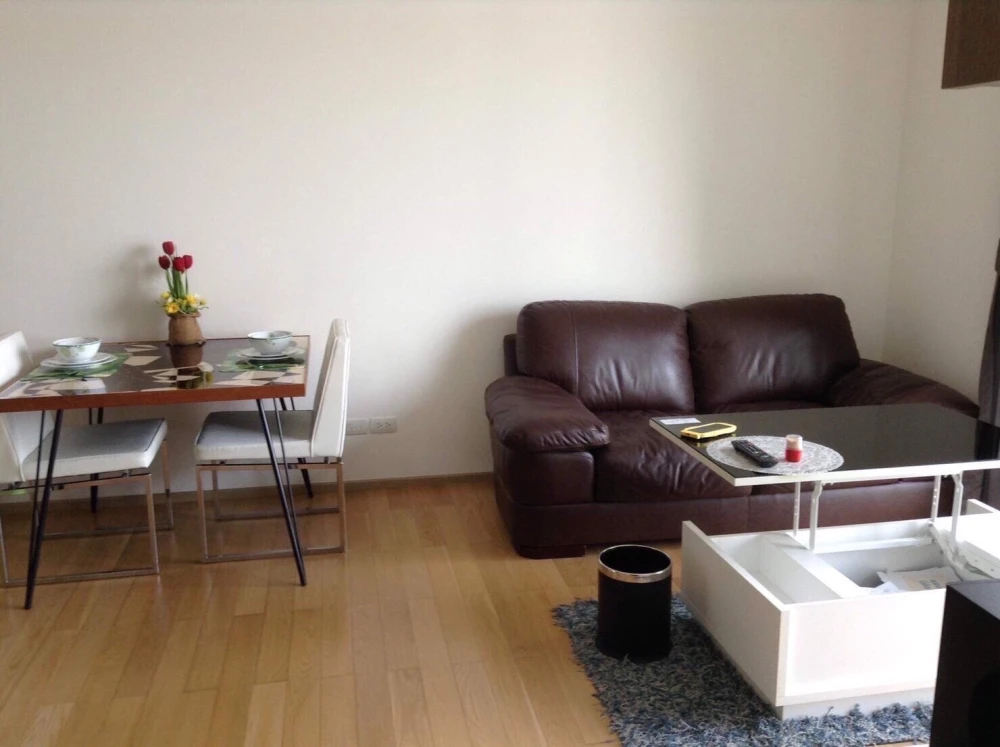 Condo for rent at 39 by Sansiri. Great room, amazing price! First come, first served! Book now!!