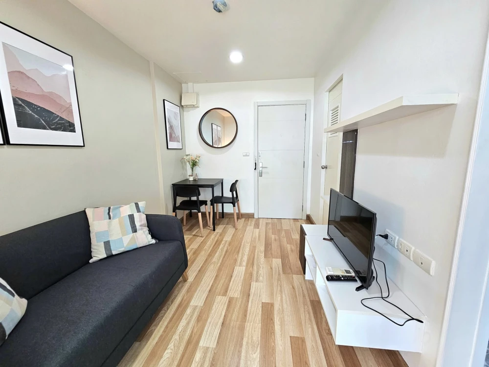 Condo for rent: A pool Condo Bangna, beautifully decorated room, complete facilities, if you don't book, you'll regret it.