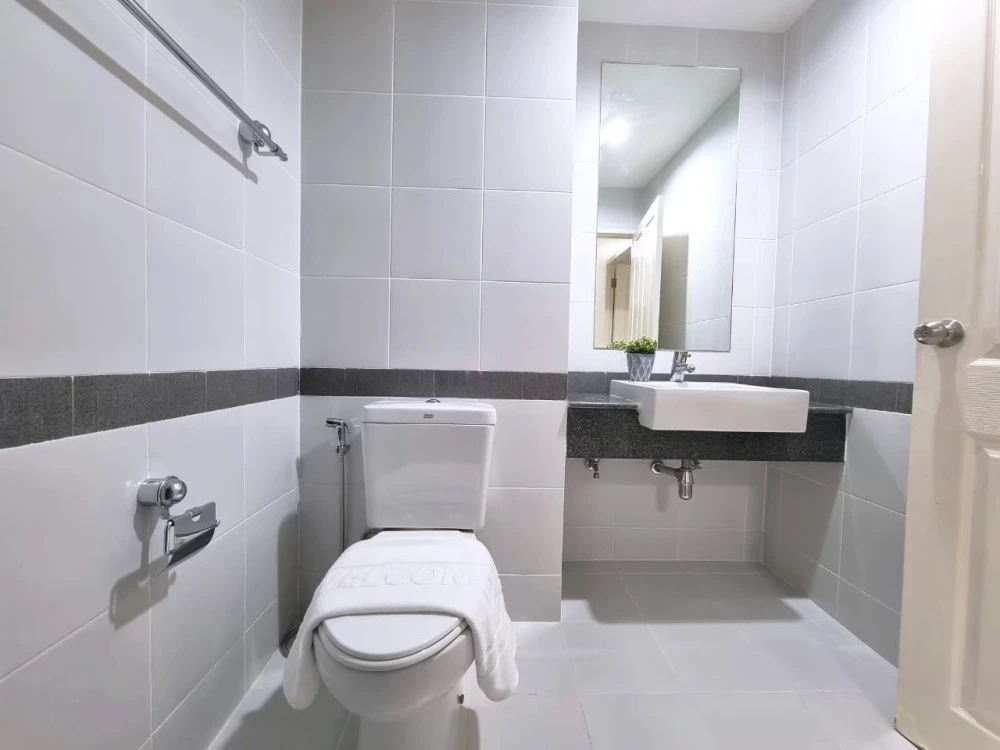 Condo for rent A space sukhumvit 77, fully furnished room, ready to move in, great price, hurry and reserve now, don't wait.