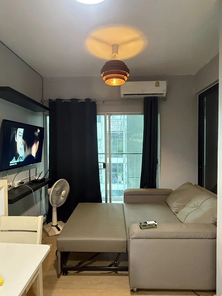 Condo for rent A space (Asok - Ratchada) Quiet atmosphere, not crowded, hurry and book before you miss out.